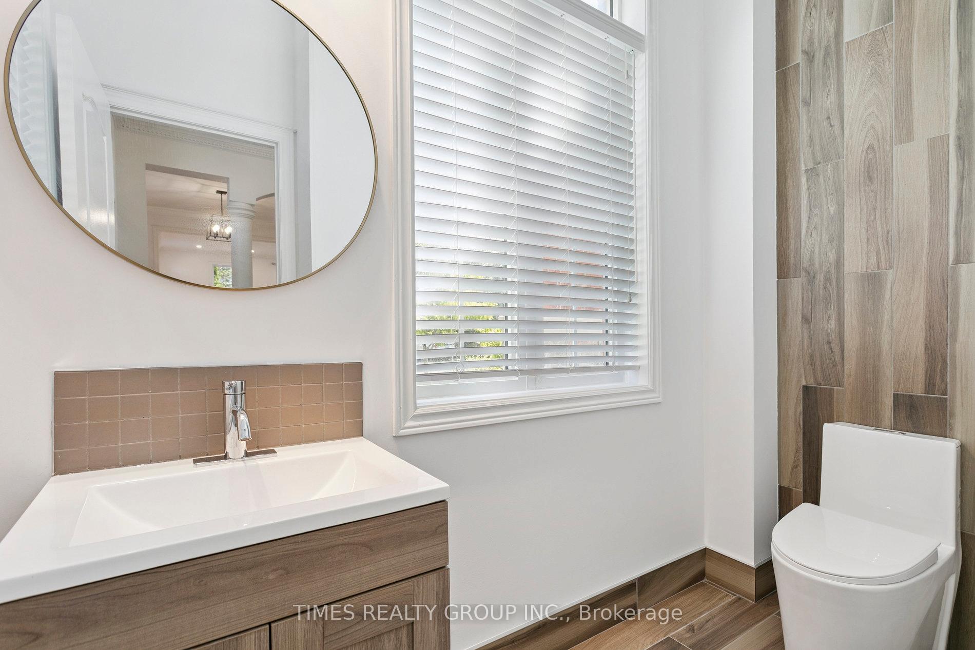 Photo 17 of 212 Creek Path Avenue, Oakville, Bronte — HOMEH
