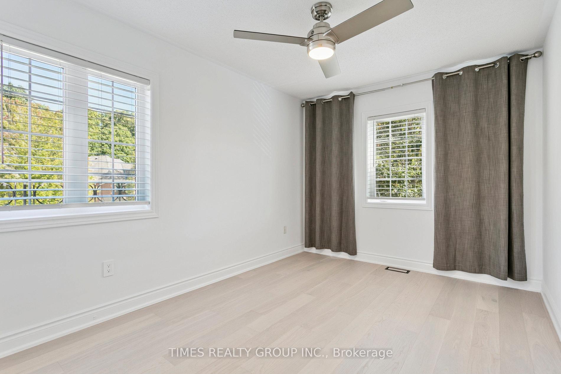 Photo 20 of 212 Creek Path Avenue, Oakville, Bronte — HOMEH