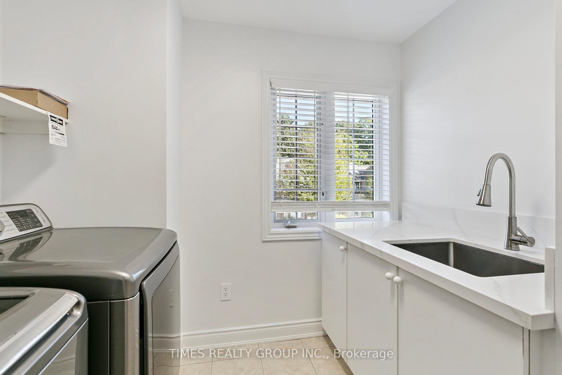 Photo 31 of 212 Creek Path Avenue, Oakville, Bronte — HOMEH