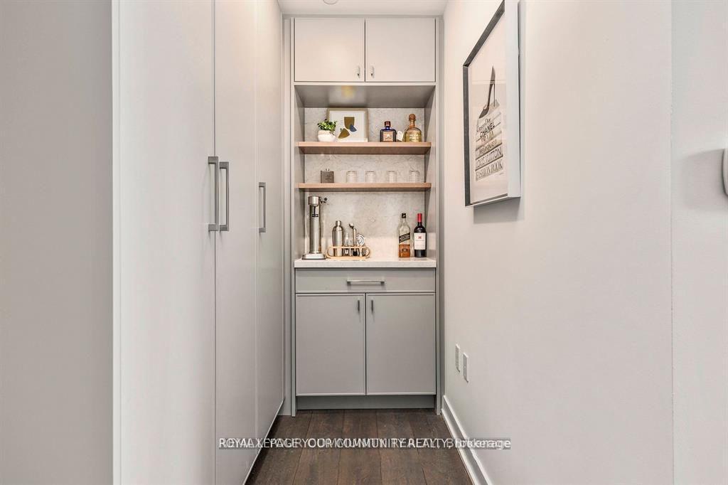 Photo 10 of Unit 1002, 125 Blue Jays Way, Toronto, Waterfront Communities — HOMEH