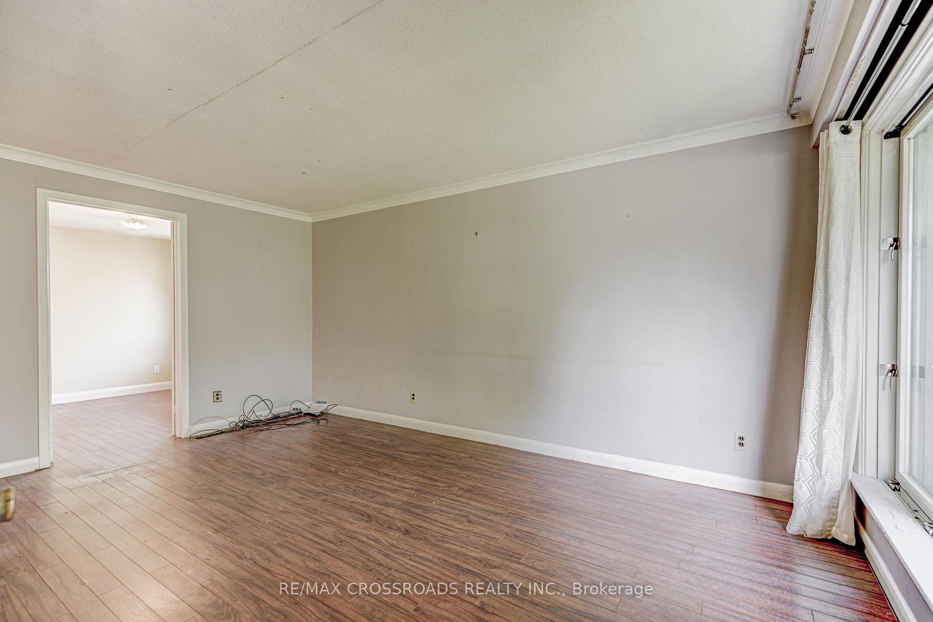 Photo 8 of 59 Stansbury Crescent, Scarborough, Eglinton East — HOMEH