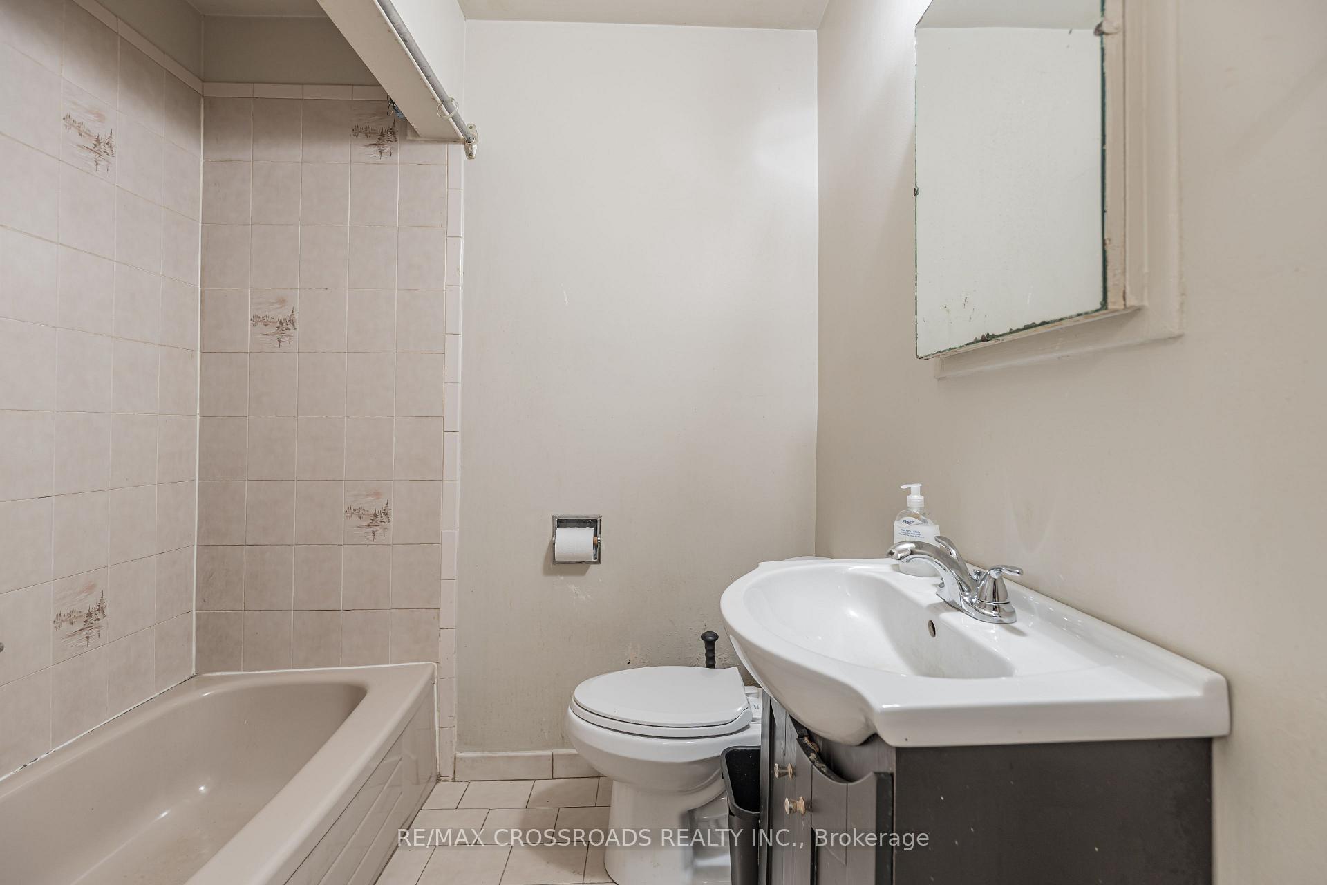 Photo 16 of 59 Stansbury Crescent, Scarborough, Eglinton East — HOMEH