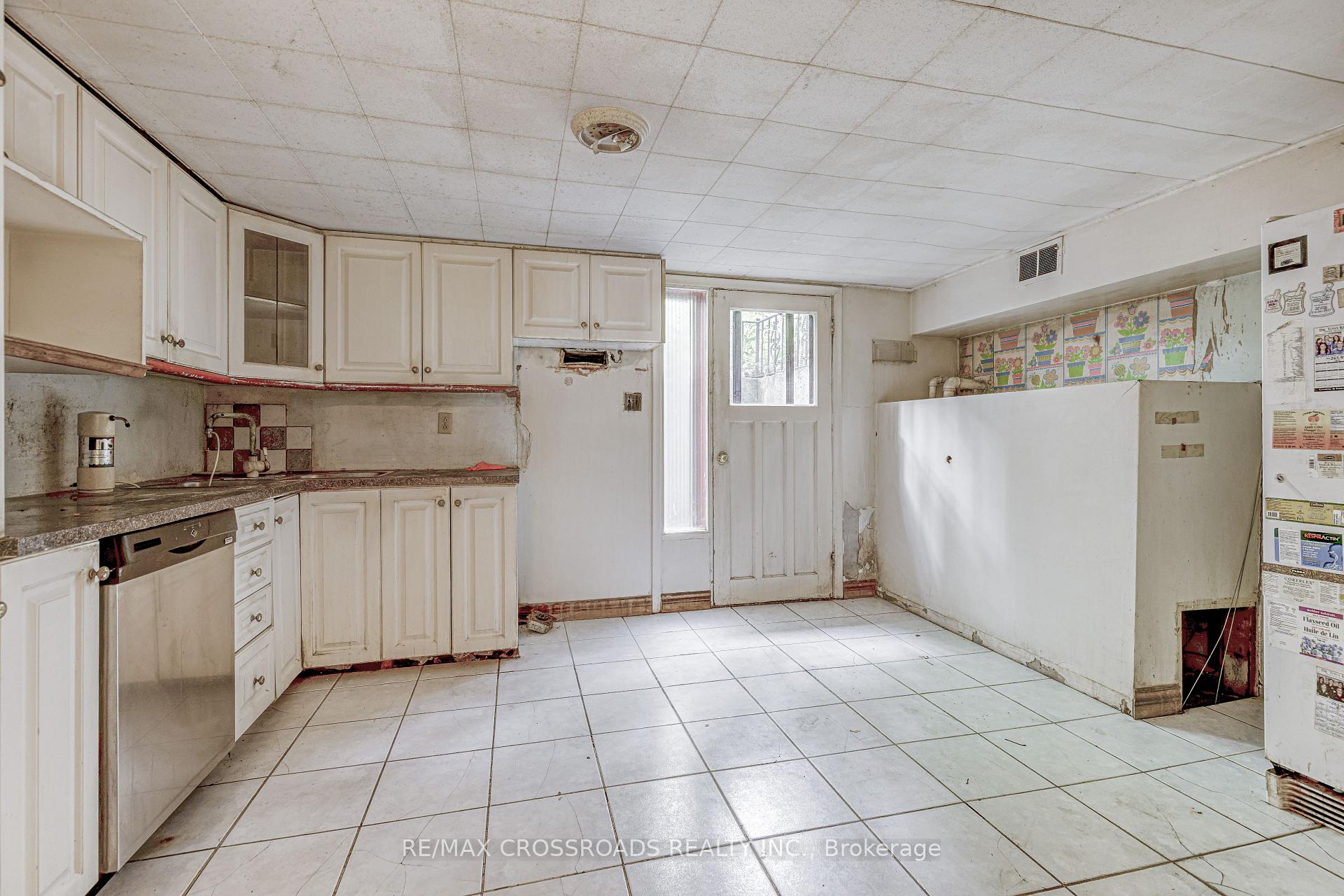 Photo 17 of 59 Stansbury Crescent, Scarborough, Eglinton East — HOMEH