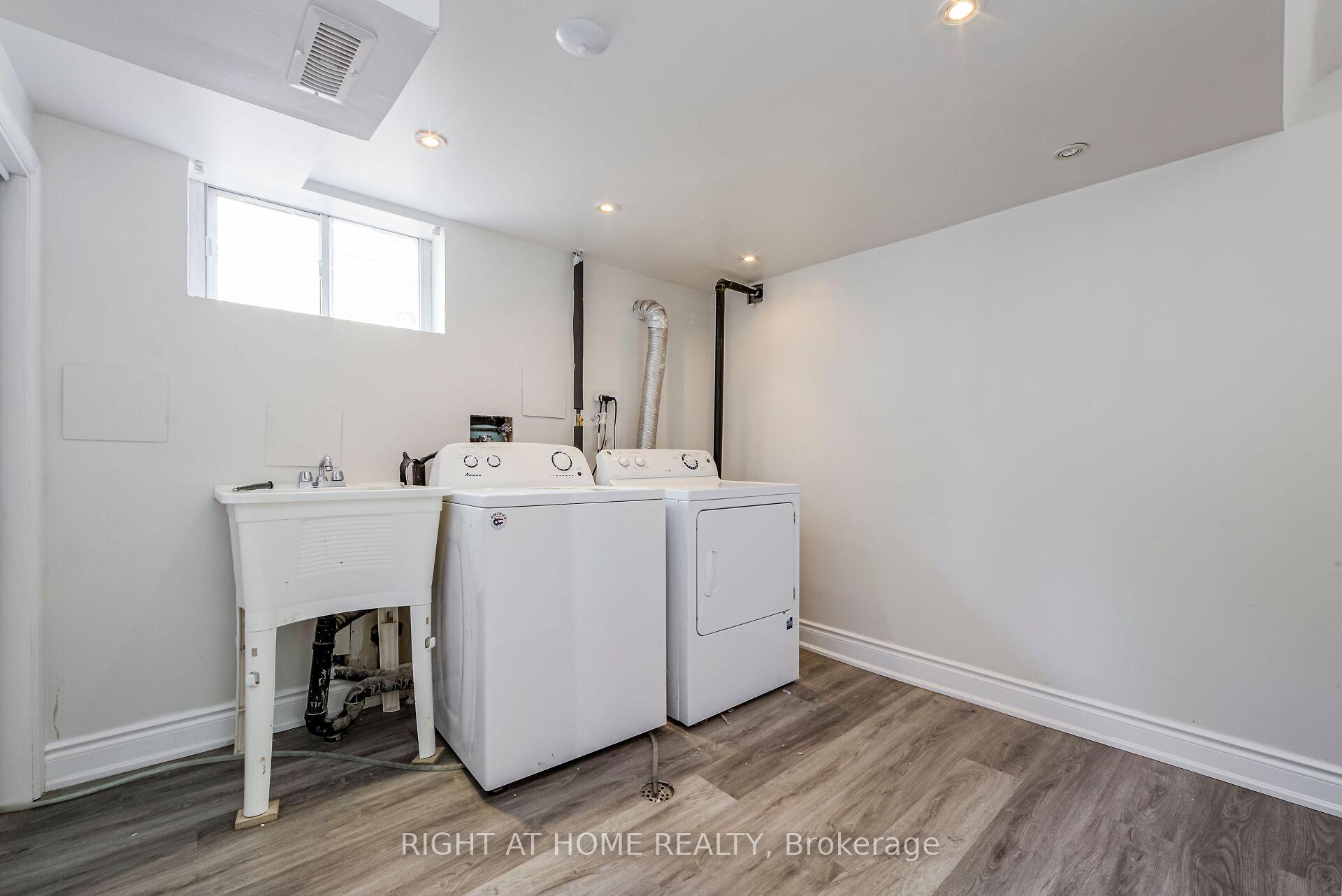 Photo 22 of 32 Florens Avenue, Scarborough, Clairlea-Birchmount — HOMEH