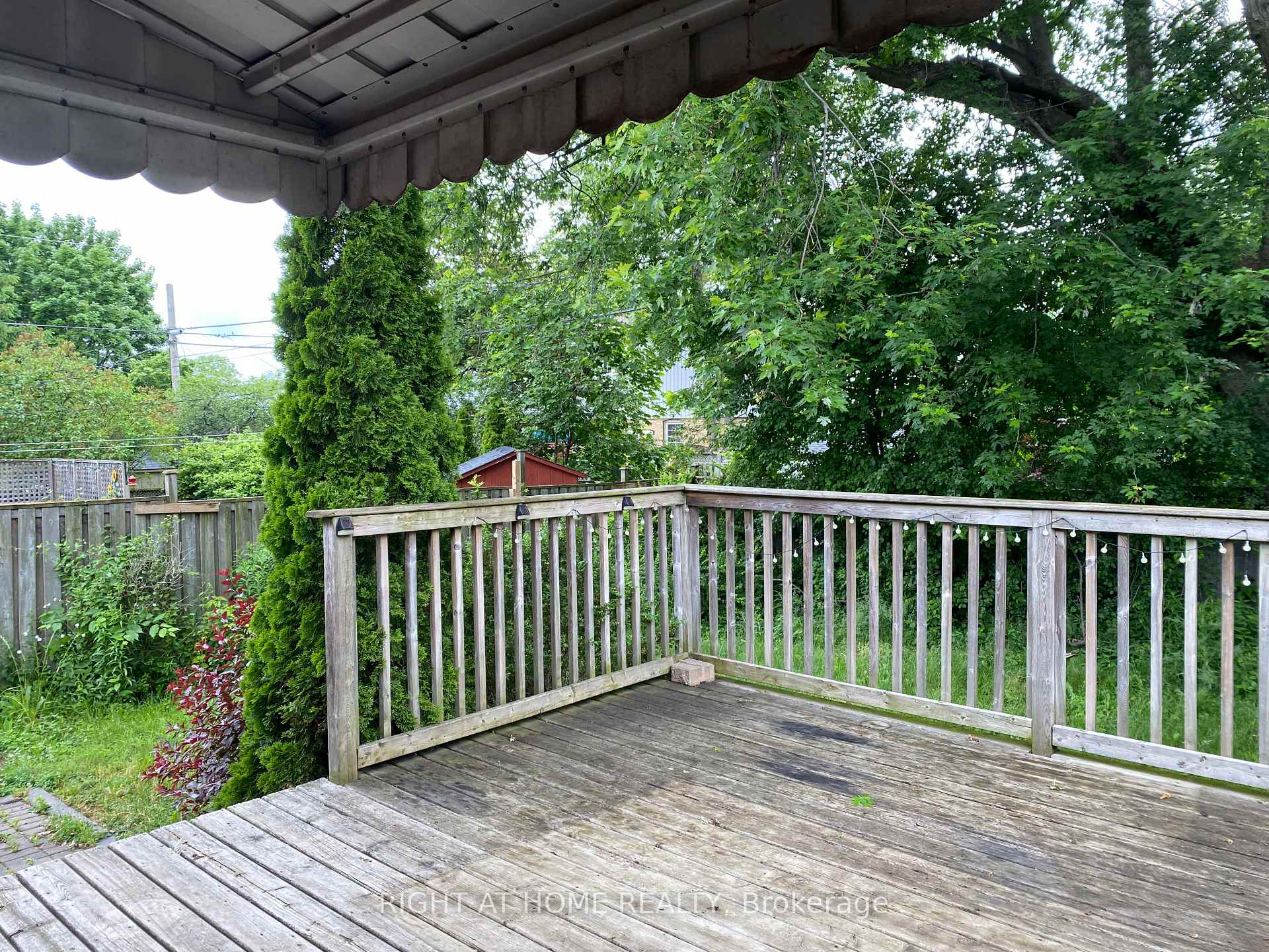 Photo 26 of 32 Florens Avenue, Scarborough, Clairlea-Birchmount — HOMEH