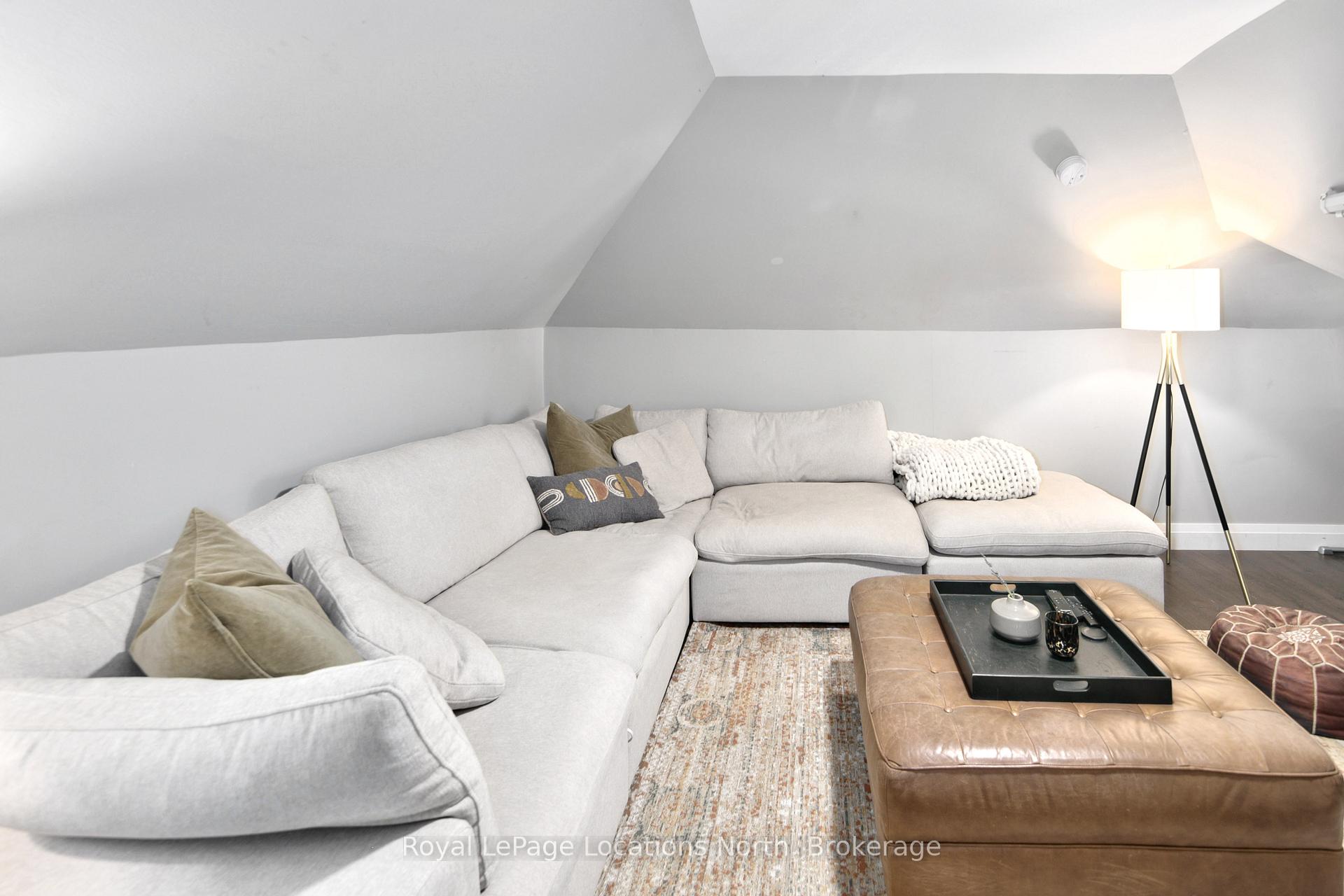 Photo 23 of 151 Nelson Street W, Meaford — HOMEH