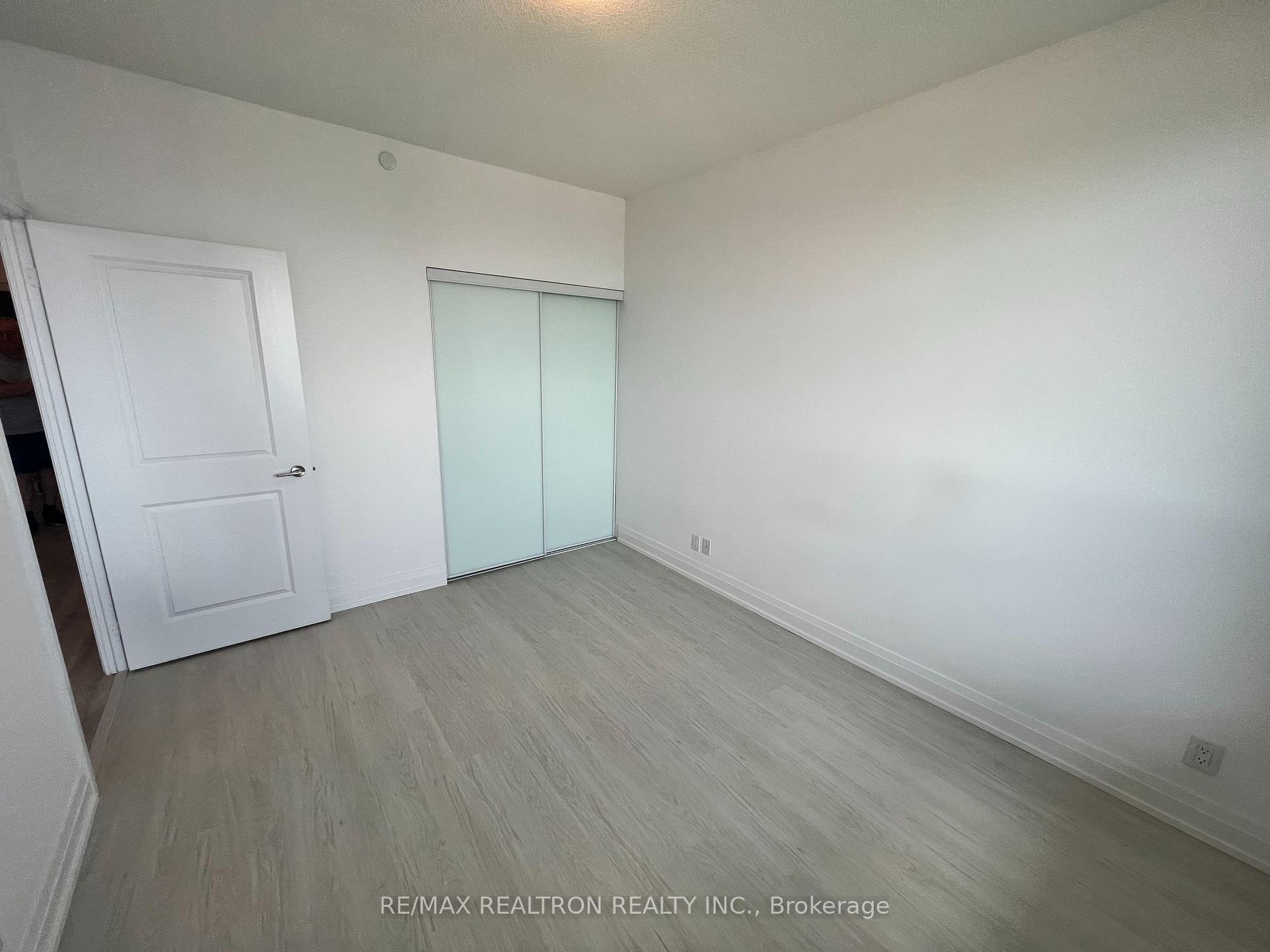 Photo 15 of Unit 2008, 7890 Bathurst Street, Vaughan, Beverley Glen — HOMEH