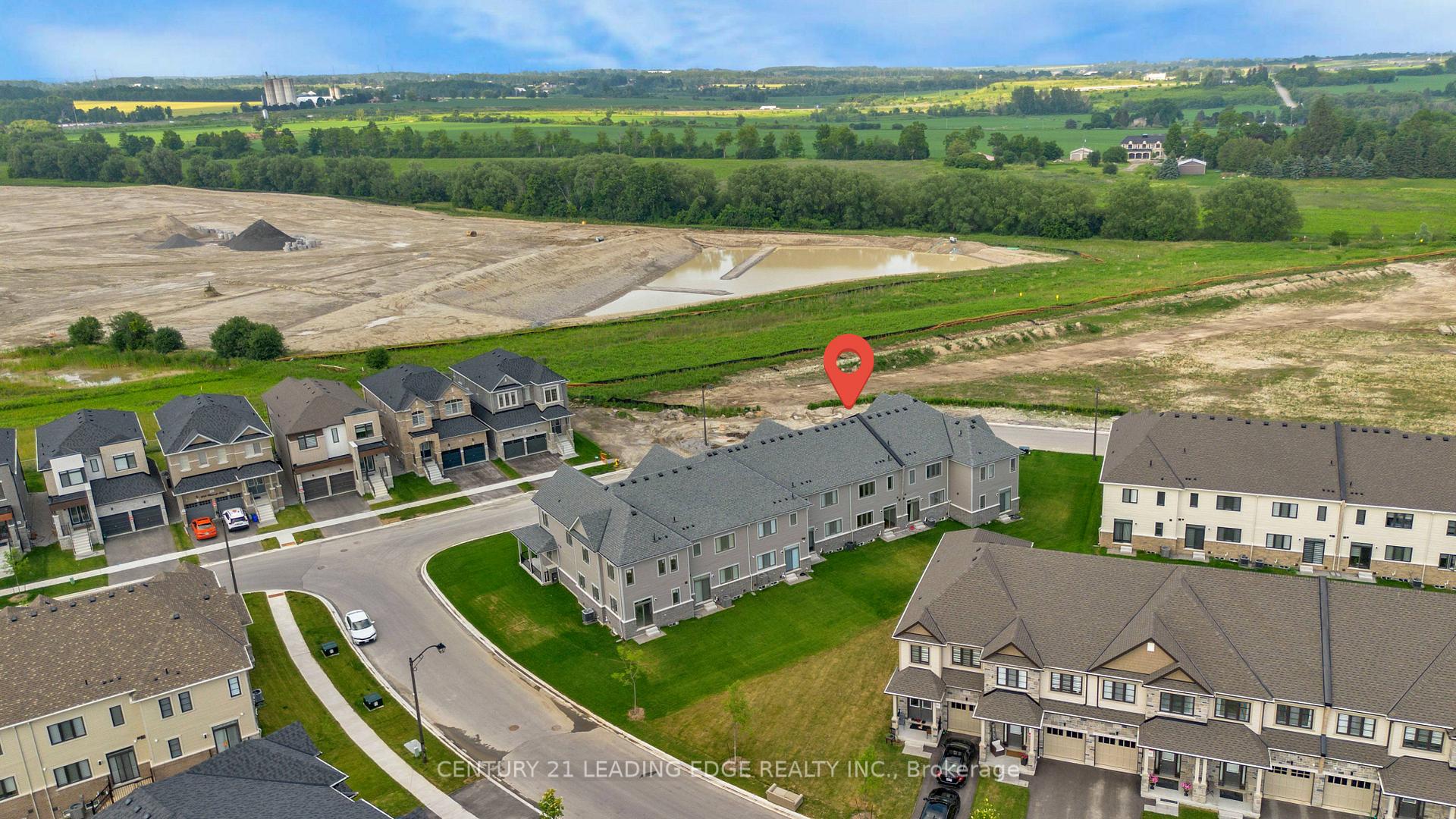 Photo 3 of 1475 Wheatcroft Drive, Oshawa, Kedron — HOMEH