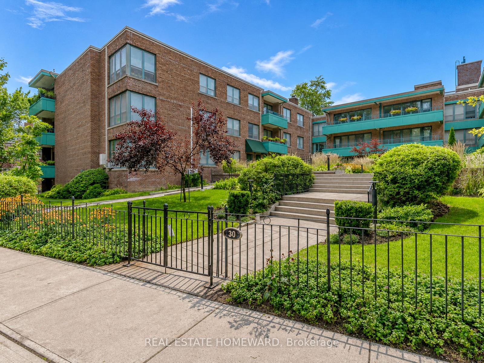 Photo 5 of Unit 309, 30 Elm Avenue, Toronto, Rosedale-Moore Park — HOMEH