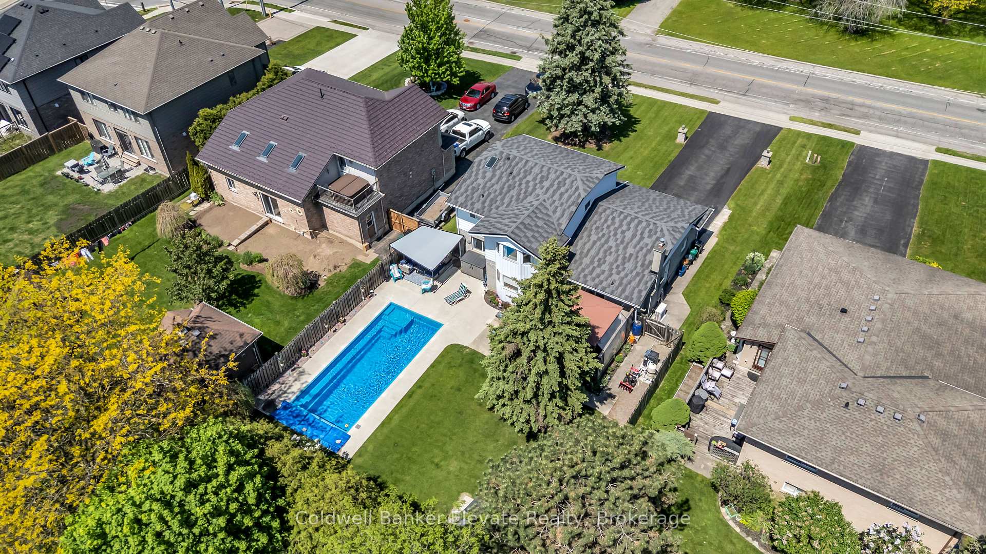 Photo 2 of 359 Lexington Road, Waterloo, Lexington — HOMEH