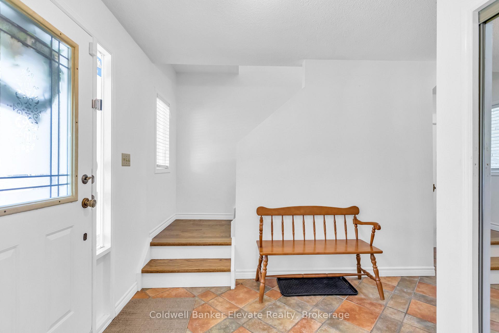 Photo 5 of 359 Lexington Road, Waterloo, Lexington — HOMEH