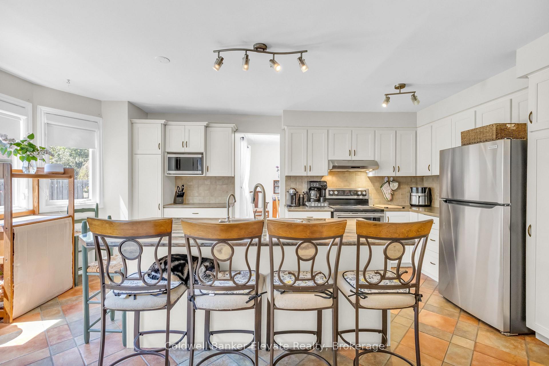 Photo 15 of 359 Lexington Road, Waterloo, Lexington — HOMEH