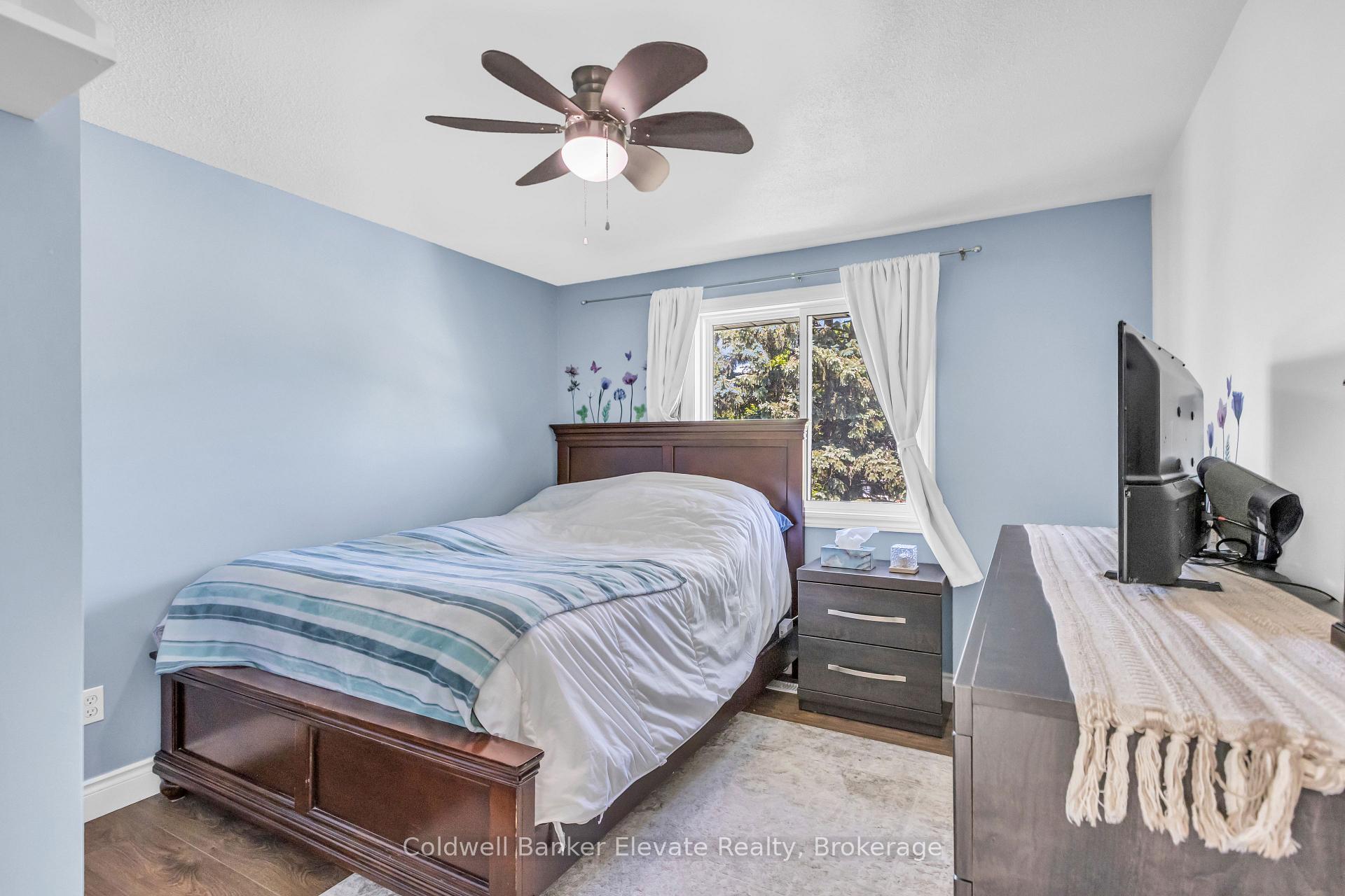Photo 25 of 359 Lexington Road, Waterloo, Lexington — HOMEH