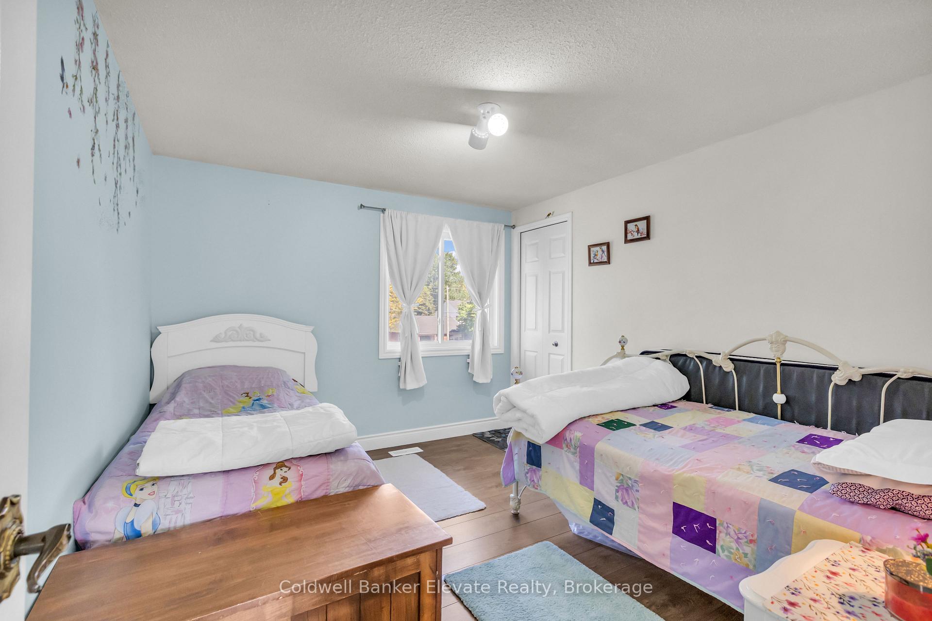 Photo 26 of 359 Lexington Road, Waterloo, Lexington — HOMEH