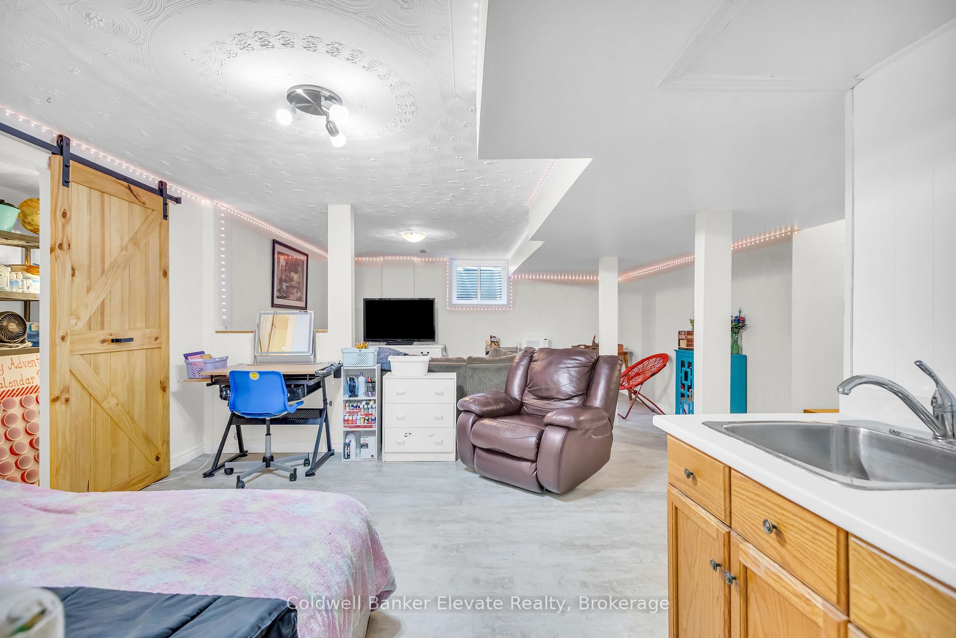 Photo 34 of 359 Lexington Road, Waterloo, Lexington — HOMEH