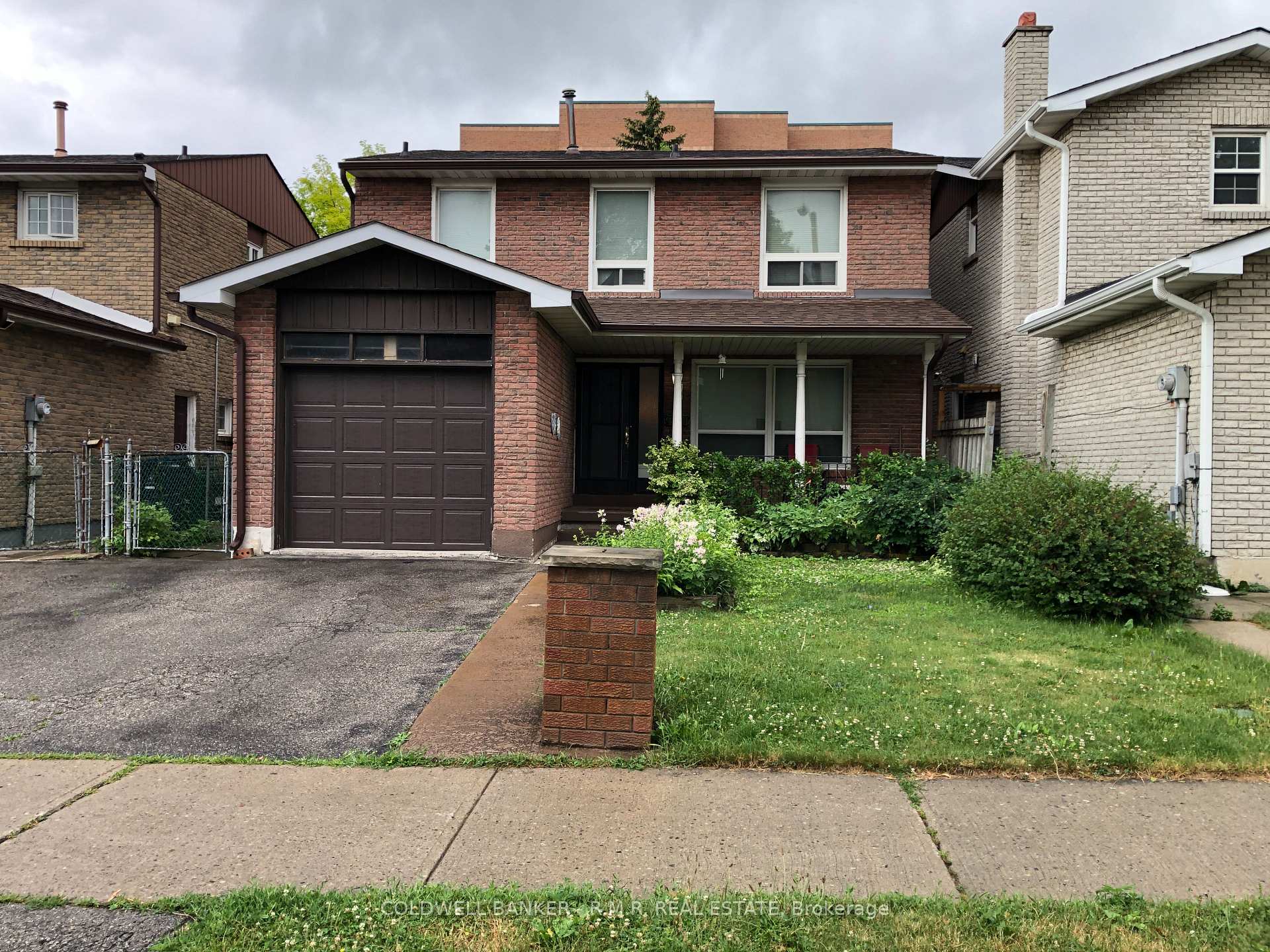 Photo 1 of 5 Brownridge Crescent, Etobicoke, West Humber-Clairville — HOMEH