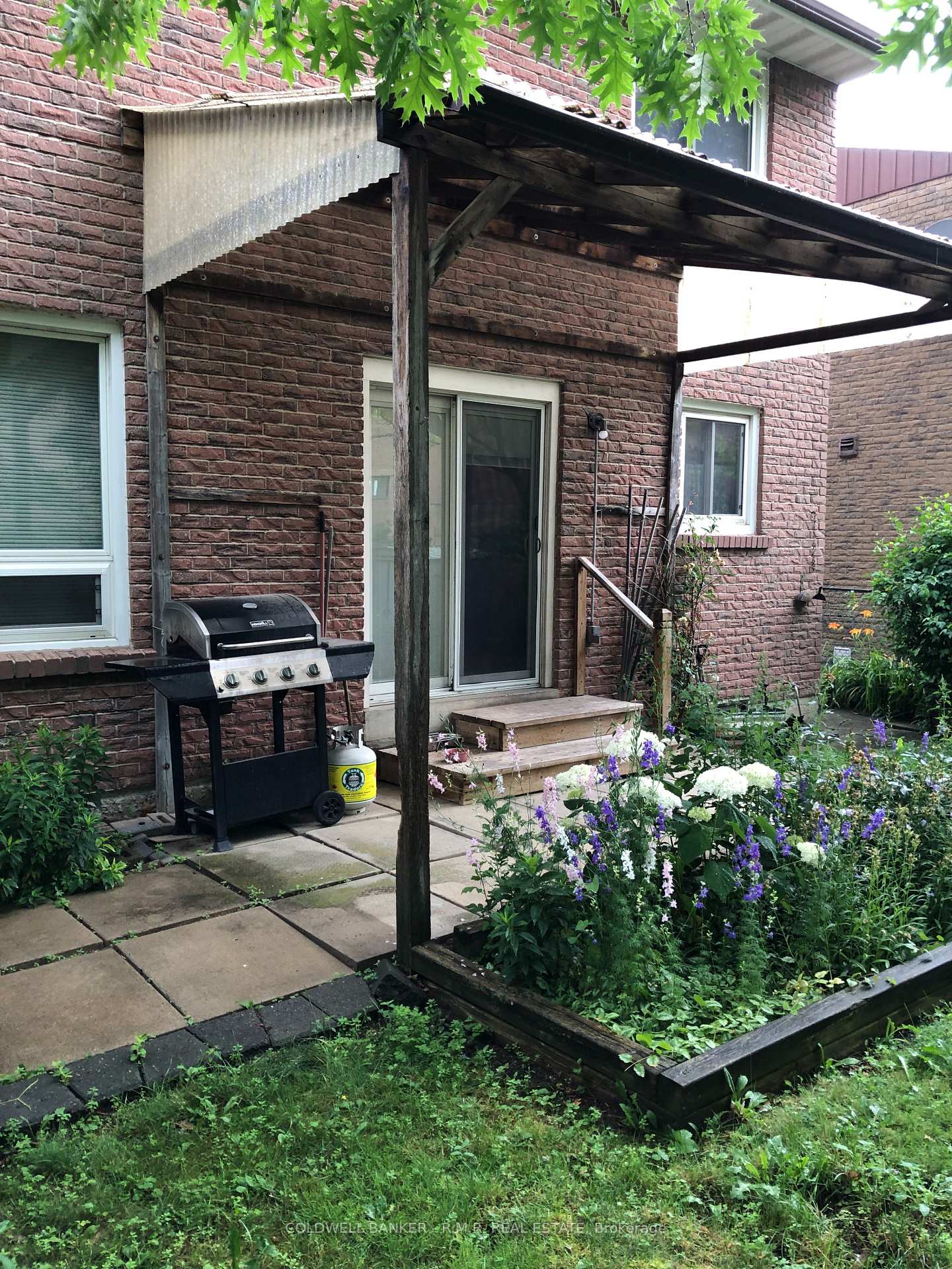 Photo 10 of 5 Brownridge Crescent, Etobicoke, West Humber-Clairville — HOMEH