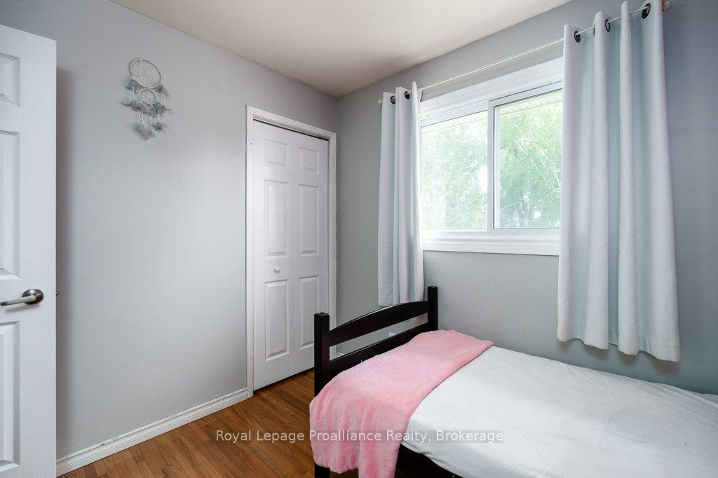 Photo 26 of 92 Wallbridge Crescent, Belleville, Belleville Ward — HOMEH