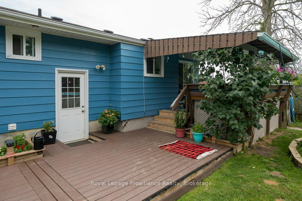Photo 37 of 92 Wallbridge Crescent, Belleville, Belleville Ward — HOMEH