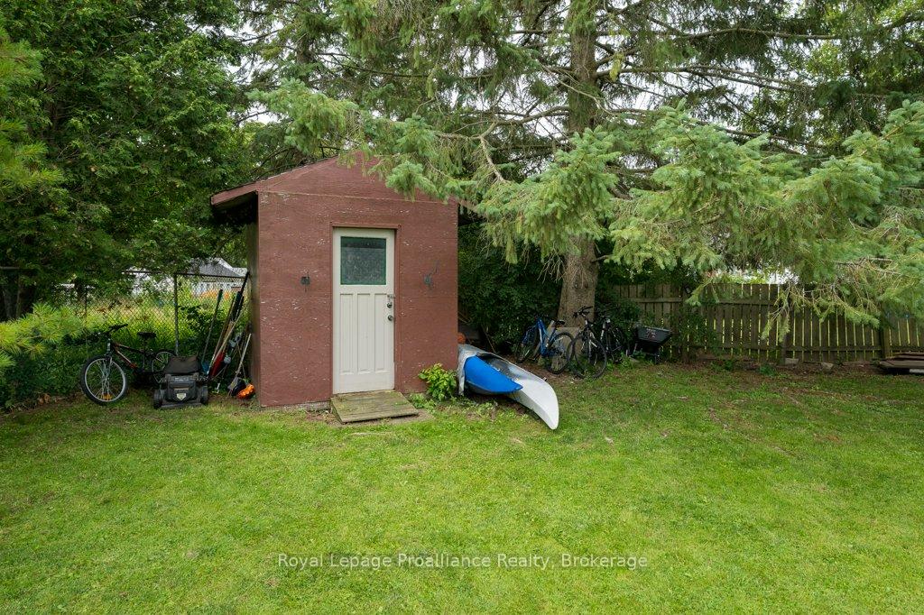Photo 42 of 92 Wallbridge Crescent, Belleville, Belleville Ward — HOMEH
