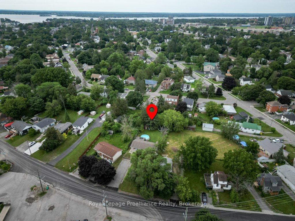 Photo 44 of 92 Wallbridge Crescent, Belleville, Belleville Ward — HOMEH