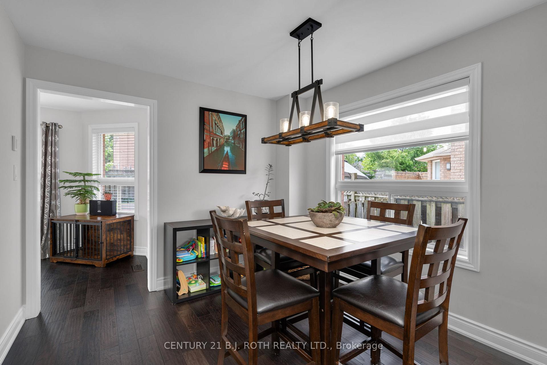 Photo 8 of 16 Longman Drive, Barrie, Northwest — HOMEH