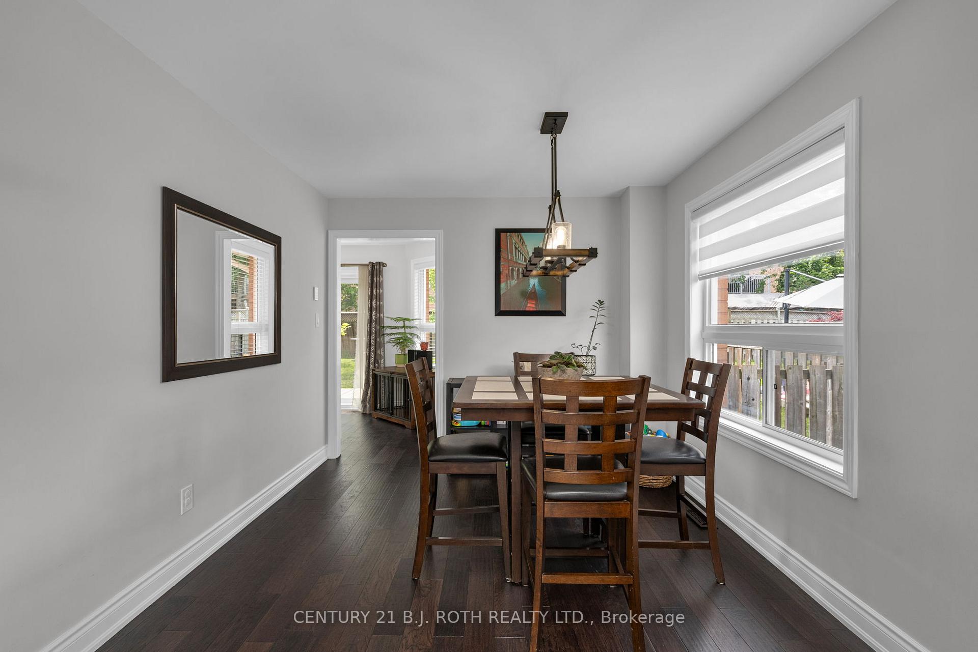 Photo 9 of 16 Longman Drive, Barrie, Northwest — HOMEH