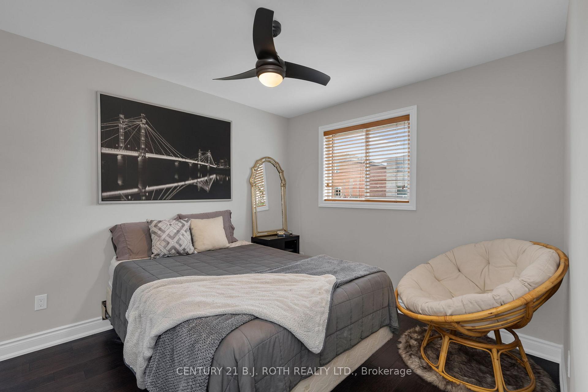 Photo 19 of 16 Longman Drive, Barrie, Northwest — HOMEH