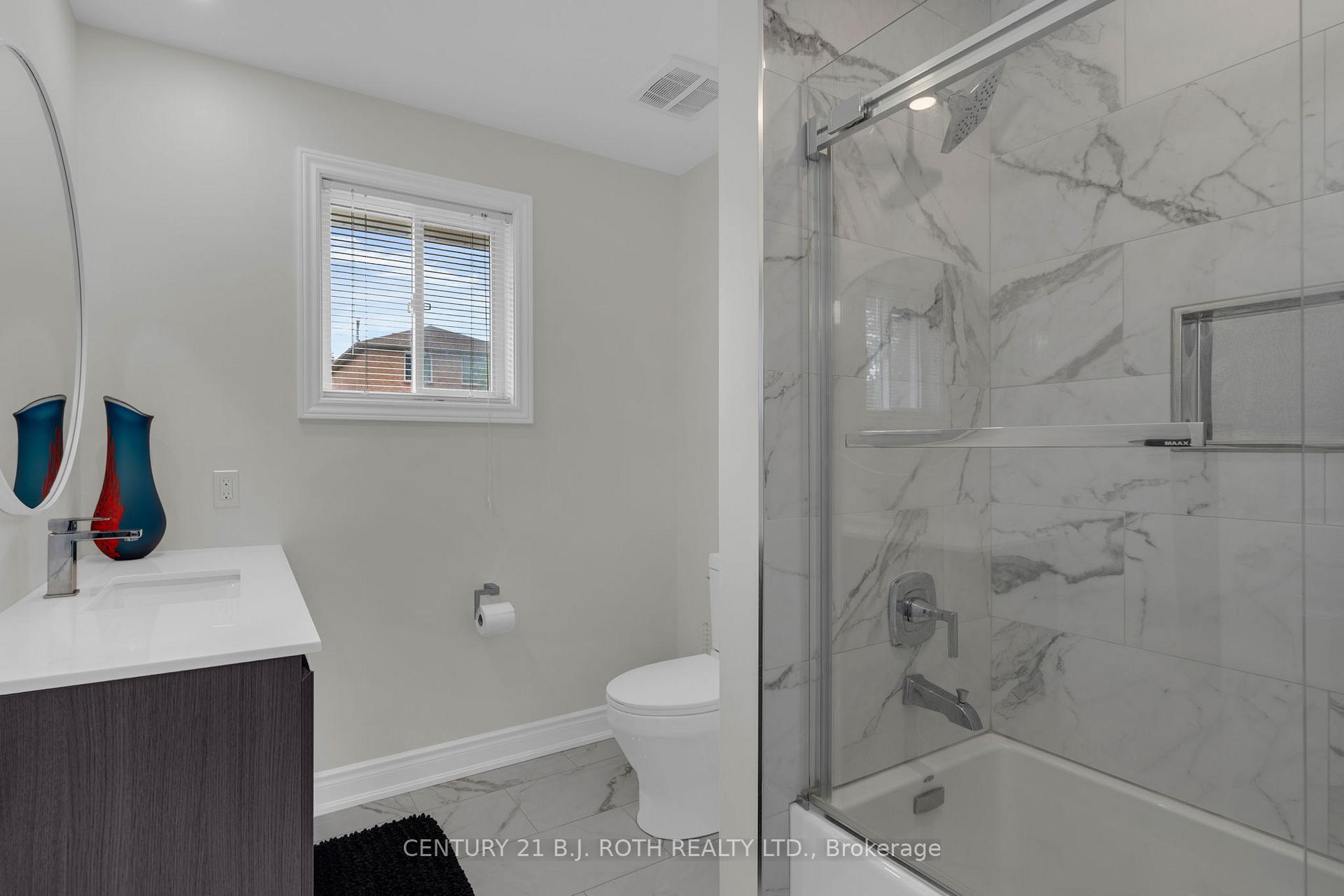 Photo 23 of 16 Longman Drive, Barrie, Northwest — HOMEH