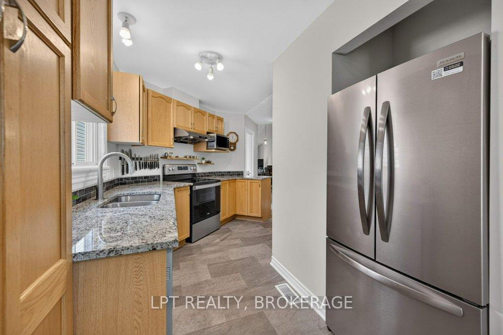 Photo 5 of 747 Shires Way, Kingston, East Gardiners Rd — HOMEH