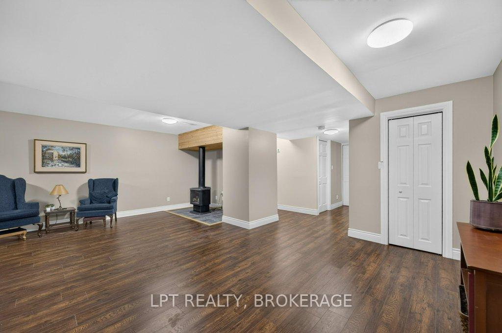 Photo 19 of 747 Shires Way, Kingston, East Gardiners Rd — HOMEH