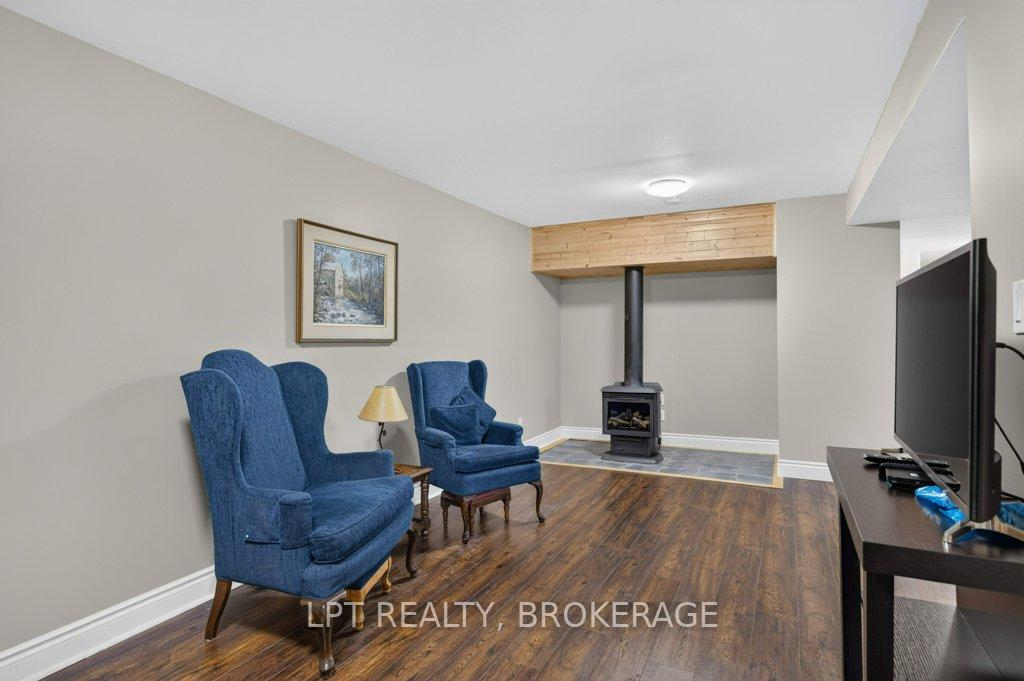Photo 20 of 747 Shires Way, Kingston, East Gardiners Rd — HOMEH
