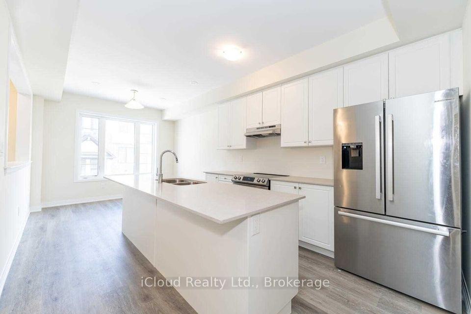 Photo 3 of Unit 32, 185 Bedrock Drive, Hamilton, Stoney Creek Mountain — HOMEH