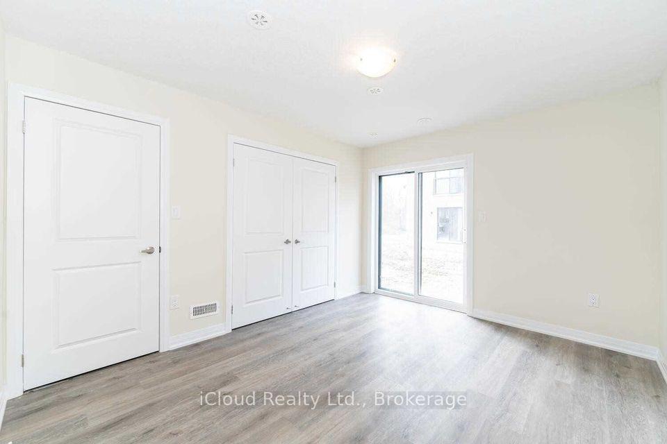 Photo 8 of Unit 32, 185 Bedrock Drive, Hamilton, Stoney Creek Mountain — HOMEH