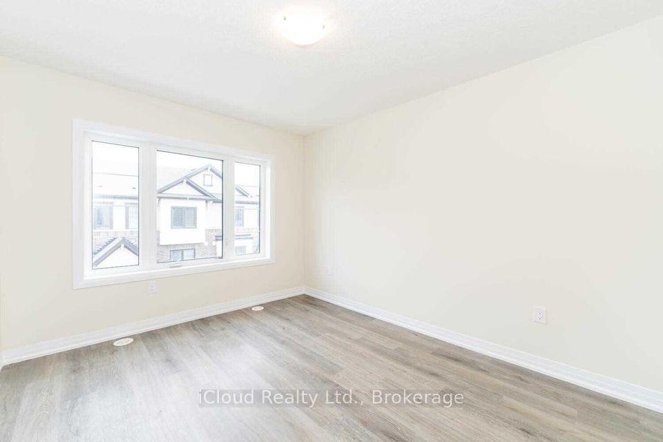 Photo 10 of Unit 32, 185 Bedrock Drive, Hamilton, Stoney Creek Mountain — HOMEH