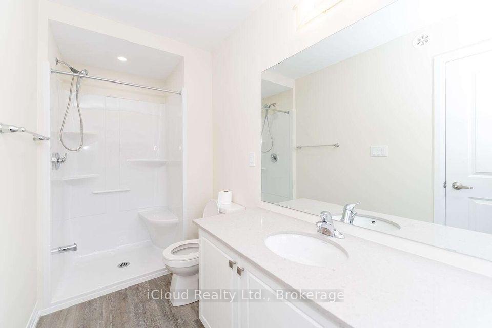 Photo 12 of Unit 32, 185 Bedrock Drive, Hamilton, Stoney Creek Mountain — HOMEH