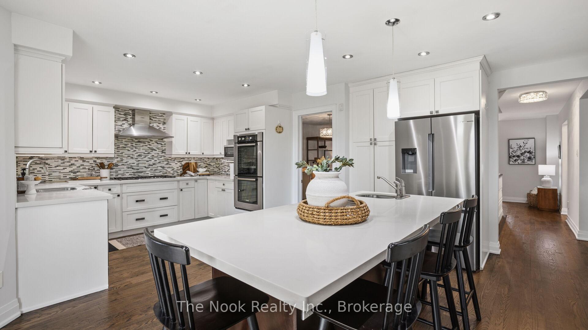 Photo 13 of 938 Wetherby Lane, Mississauga, Rathwood — HOMEH