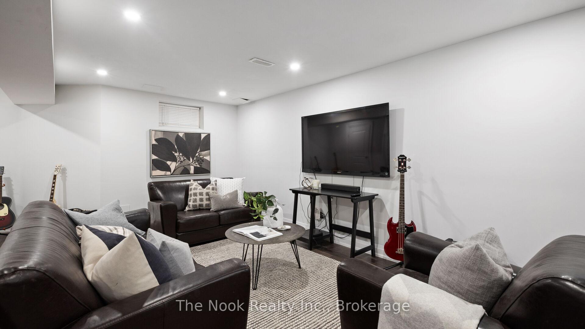 Photo 36 of 938 Wetherby Lane, Mississauga, Rathwood — HOMEH