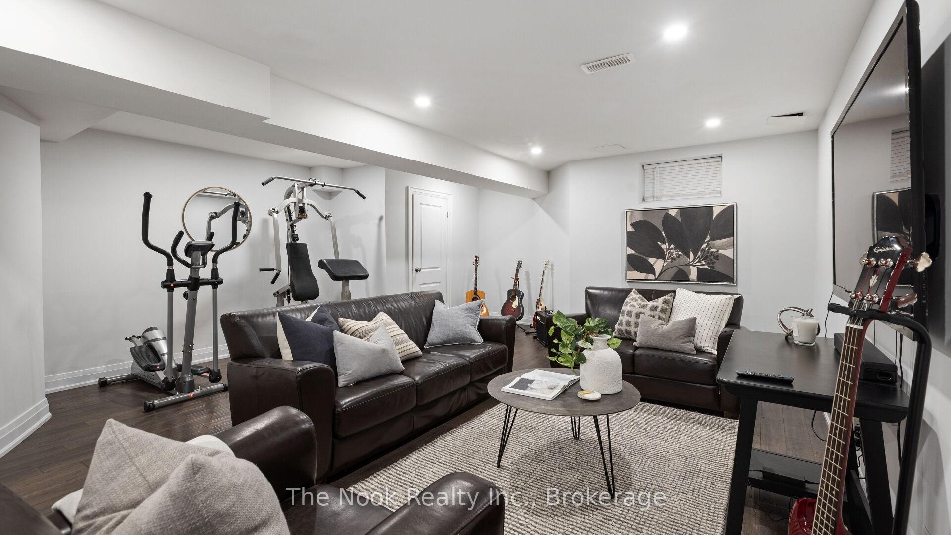 Photo 37 of 938 Wetherby Lane, Mississauga, Rathwood — HOMEH
