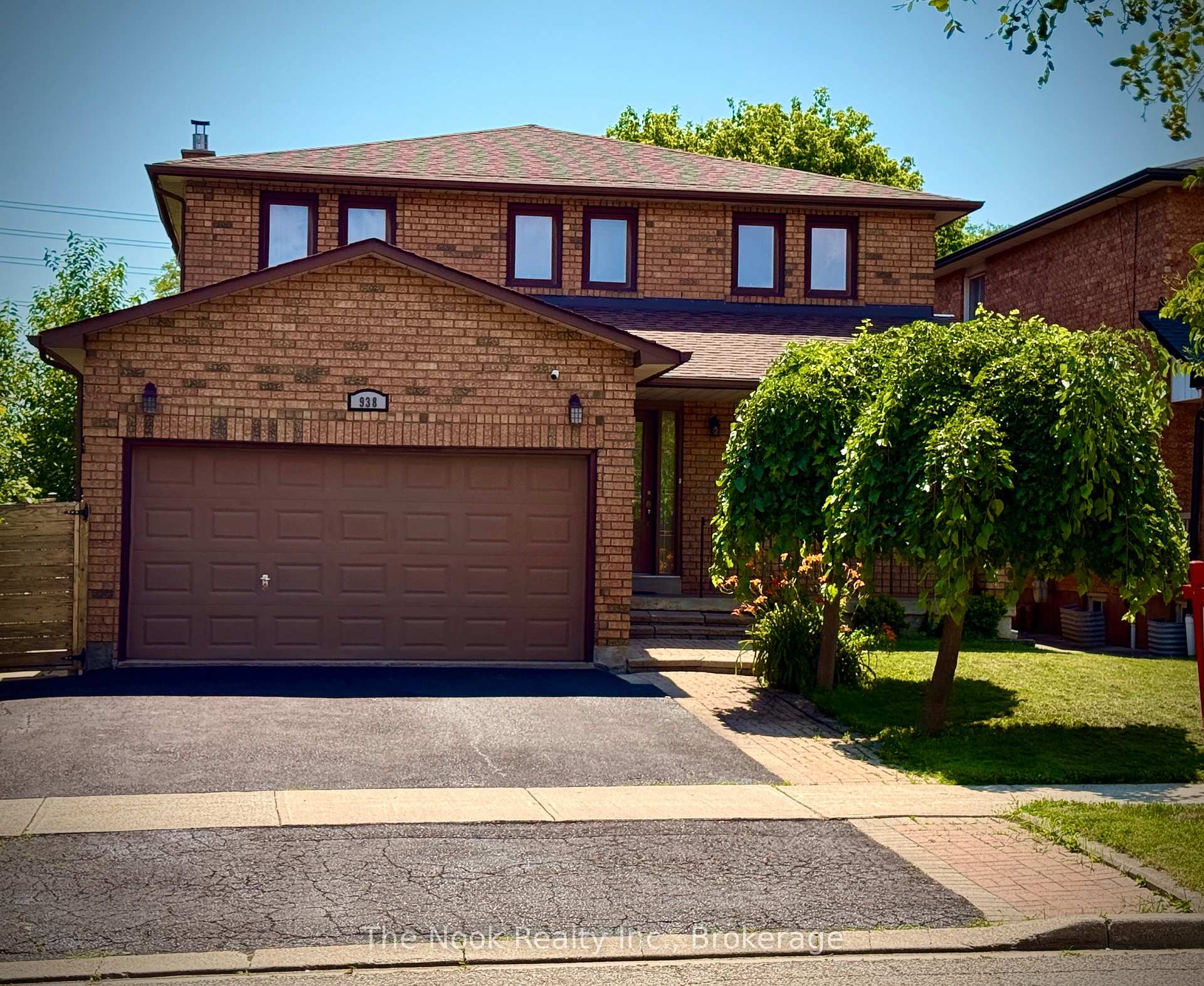 Photo 2 of 938 Wetherby Lane, Mississauga, Rathwood — HOMEH