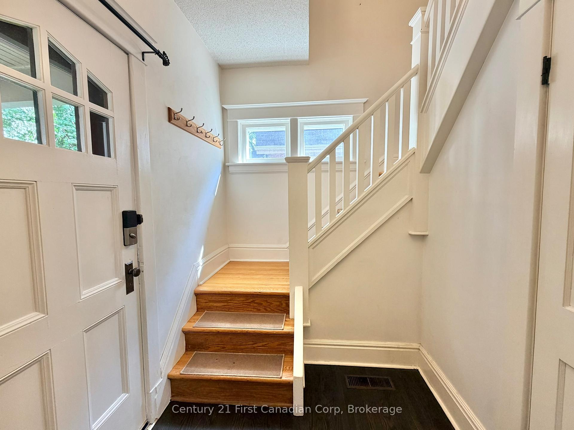 Photo 8 of 20 Rankin Street, Stratford — HOMEH