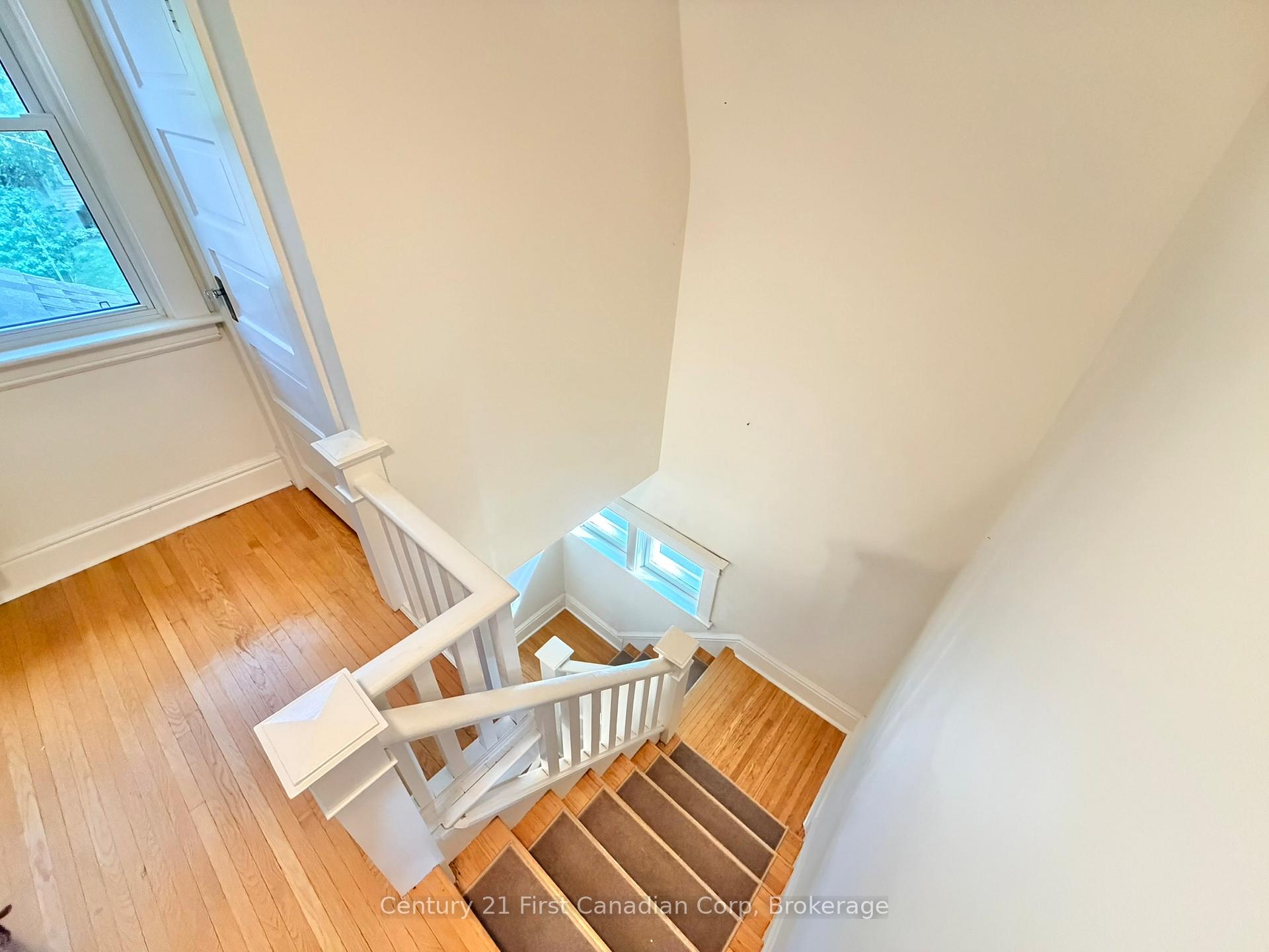 Photo 21 of 20 Rankin Street, Stratford — HOMEH