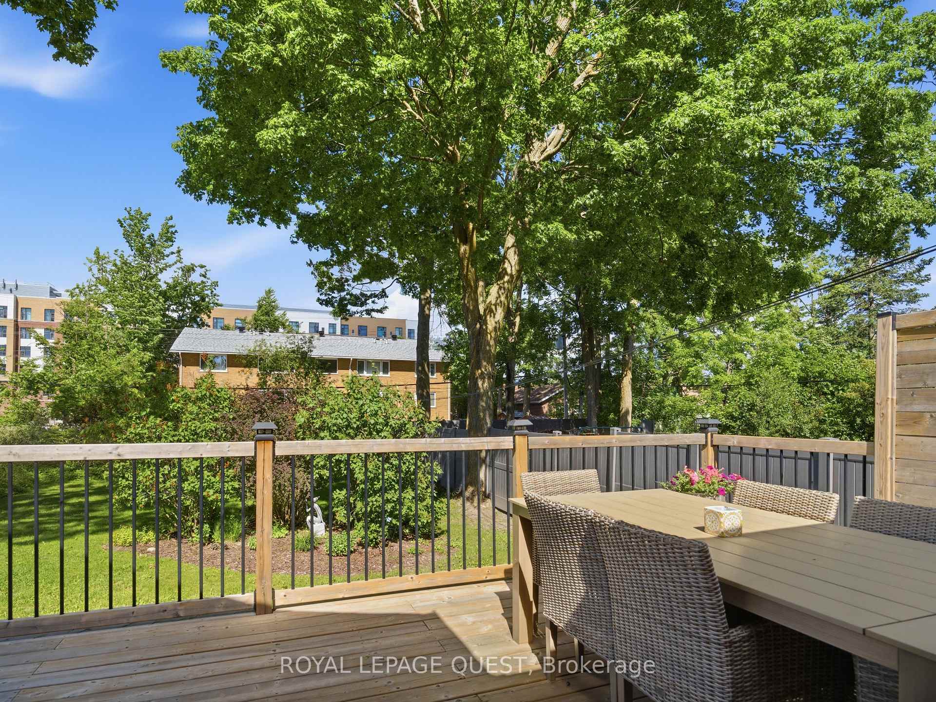 Photo 23 of 8 Dalton Crescent N, Orillia — HOMEH