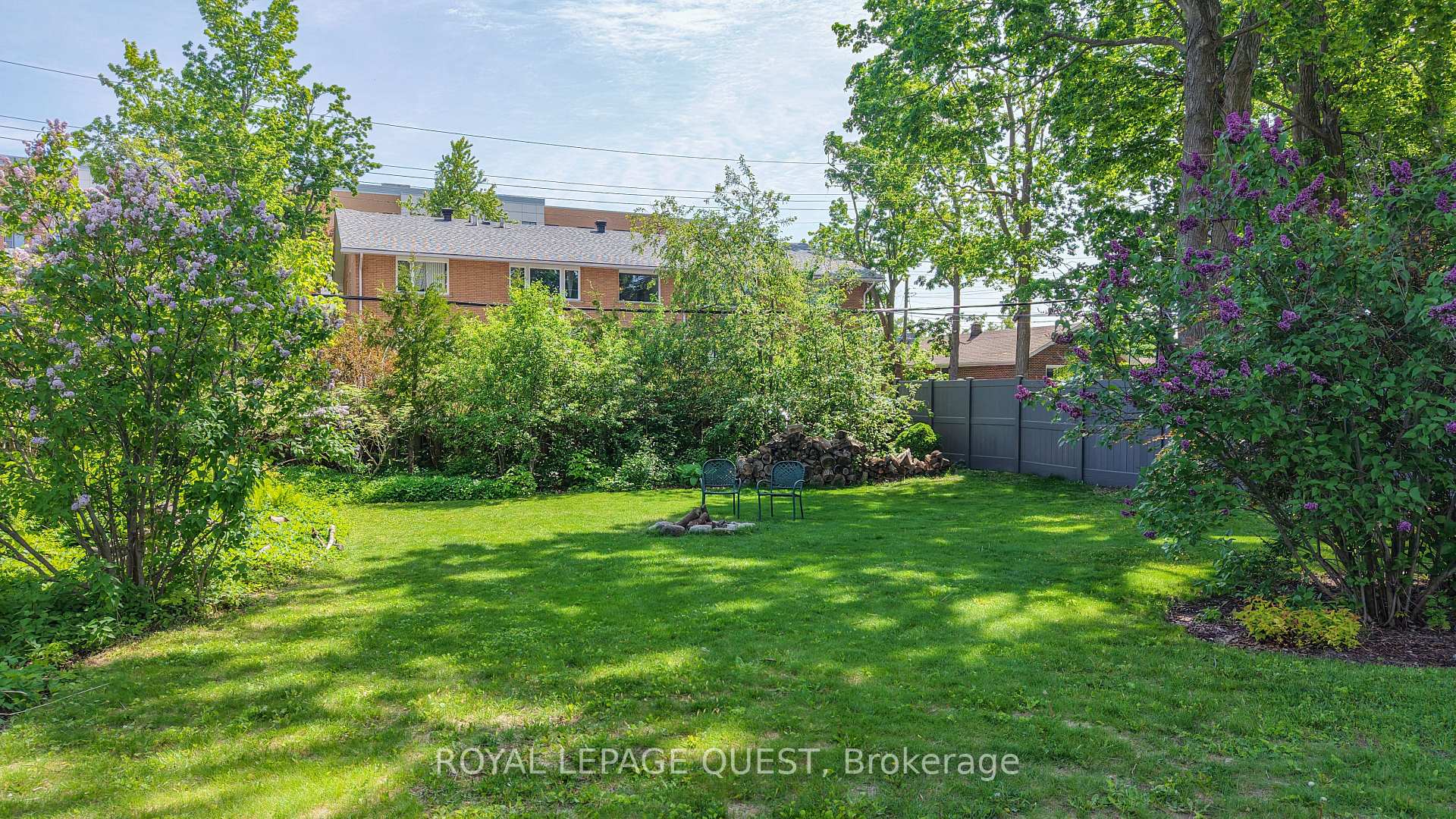 Photo 26 of 8 Dalton Crescent N, Orillia — HOMEH