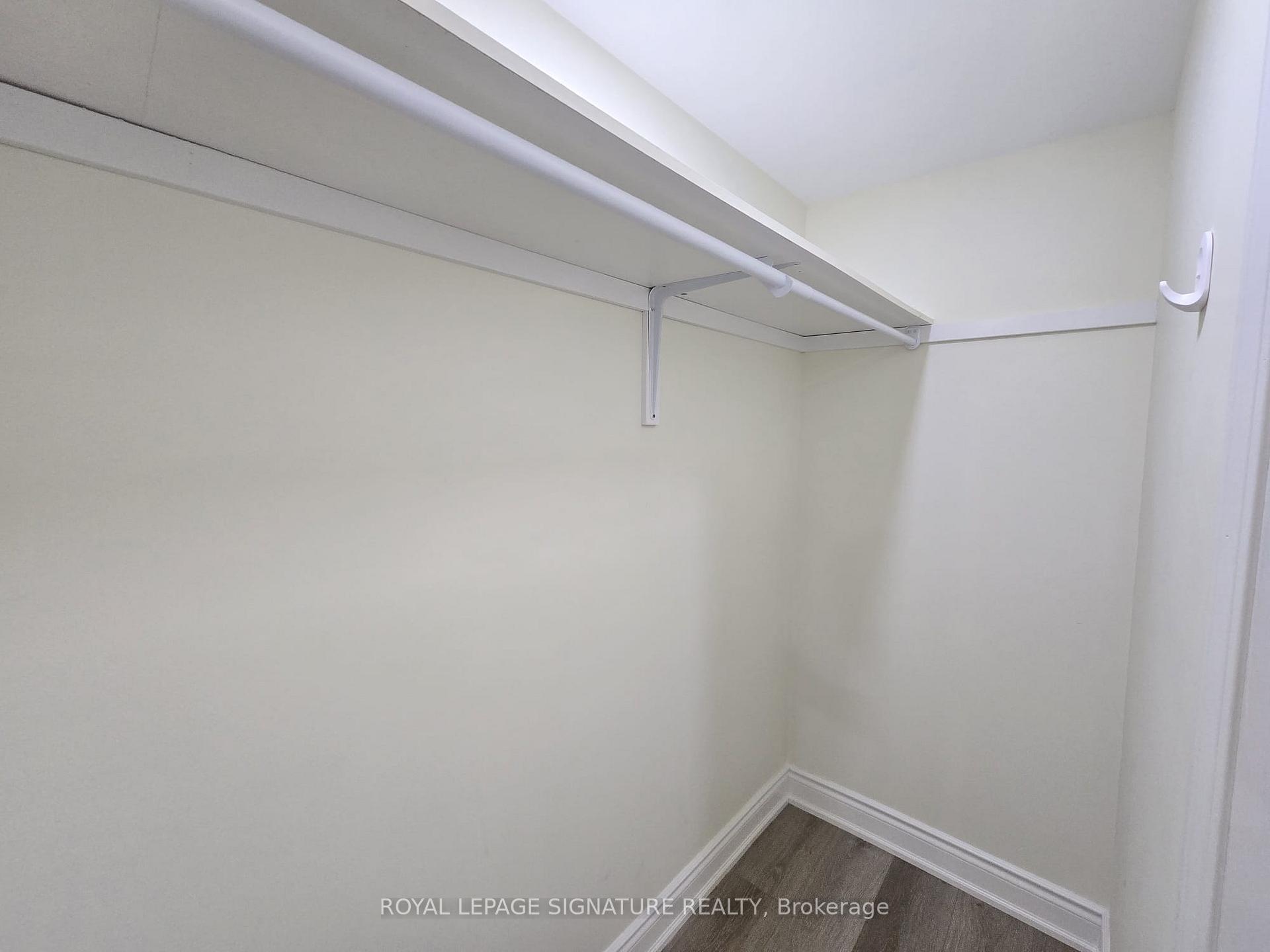 Photo 5 of Unit Bsmt, 68 Mullis Crescent, Brampton, Fletcher's West — HOMEH