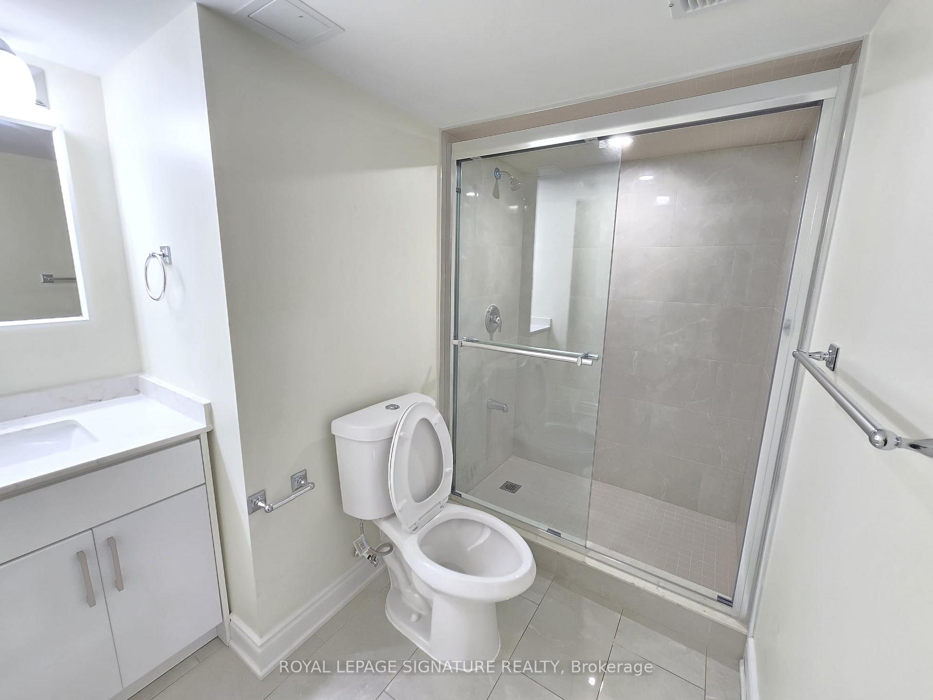 Photo 7 of Unit Bsmt, 68 Mullis Crescent, Brampton, Fletcher's West — HOMEH