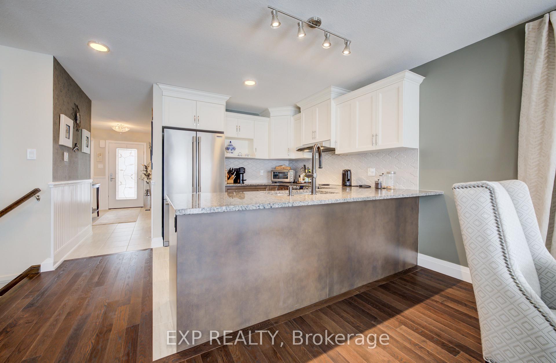 Photo 7 of 130 Bridge Crescent, Minto — HOMEH