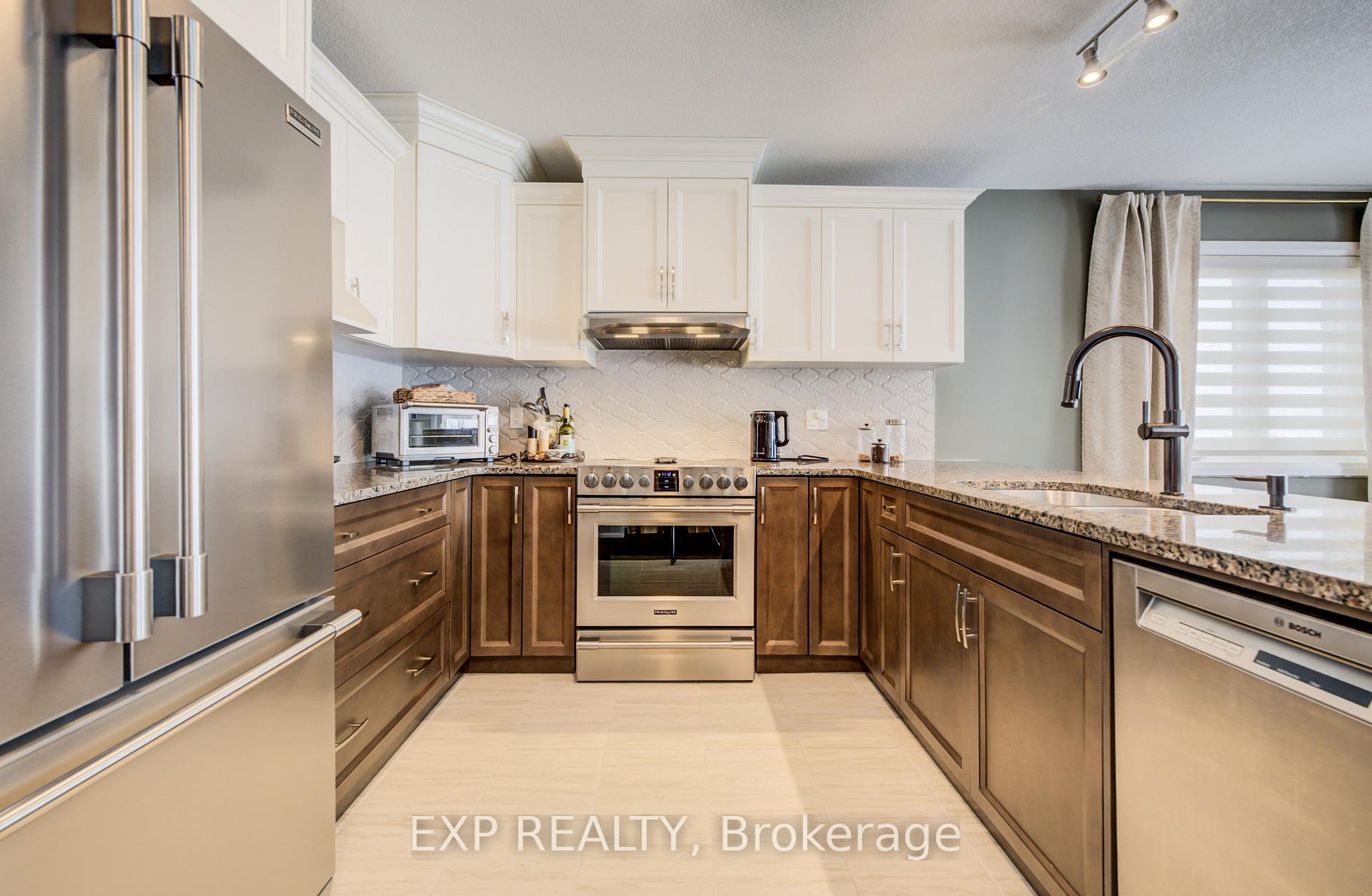 Photo 8 of 130 Bridge Crescent, Minto — HOMEH