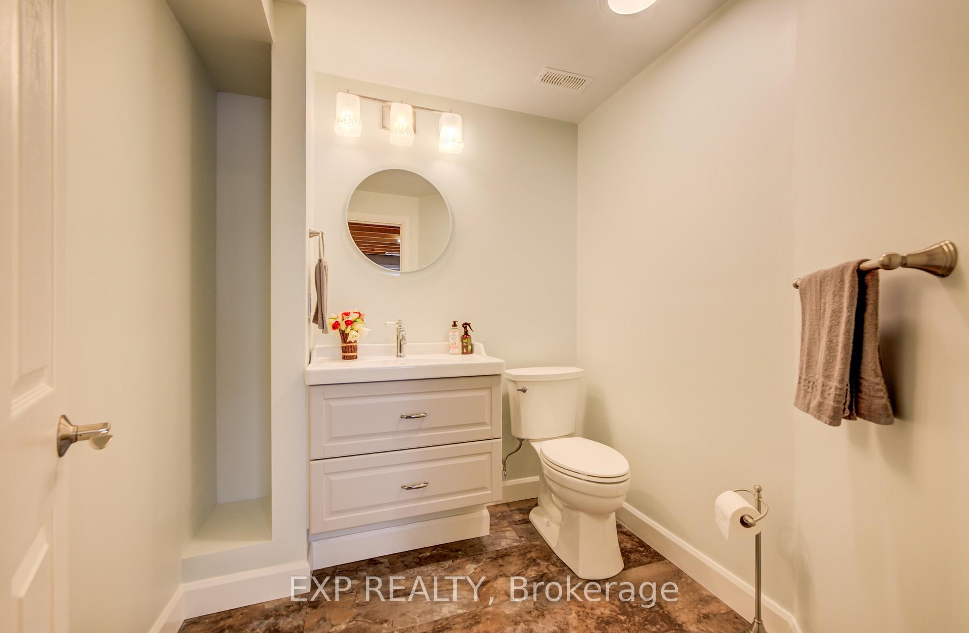 Photo 26 of 130 Bridge Crescent, Minto — HOMEH