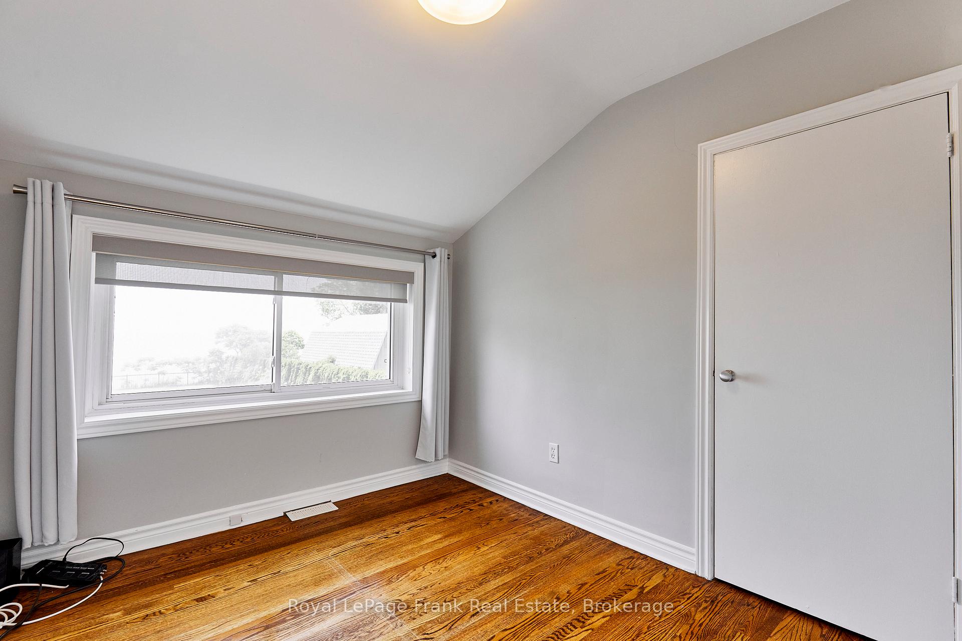 Photo 11 of 791 Stone Street, Oshawa, Lakeview — HOMEH
